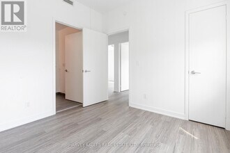 100-1100 Eastdale Ave in Toronto, ON - Building Photo - Building Photo