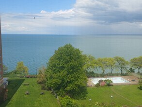 11850 Edgewater Dr, Unit 820 in Cleveland, OH - Building Photo - Building Photo