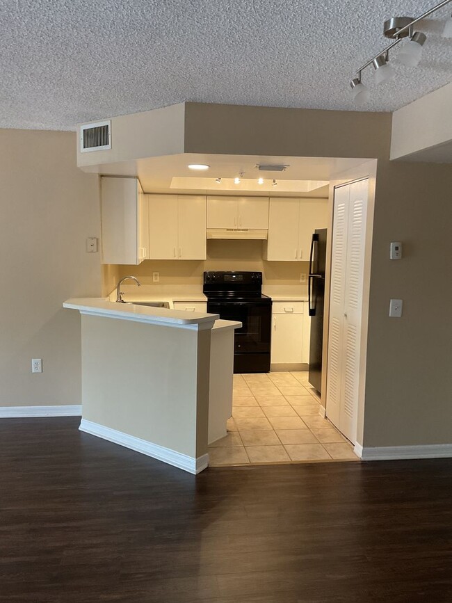 property at 4159 N Haverhill Rd