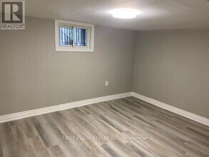 20 Savarin St in Toronto, ON - Building Photo - Building Photo