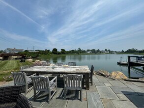 179 Prospect Ave in Guilford, CT - Building Photo - Building Photo