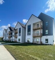 Galena Commons in Floyds Knobs, IN - Building Photo