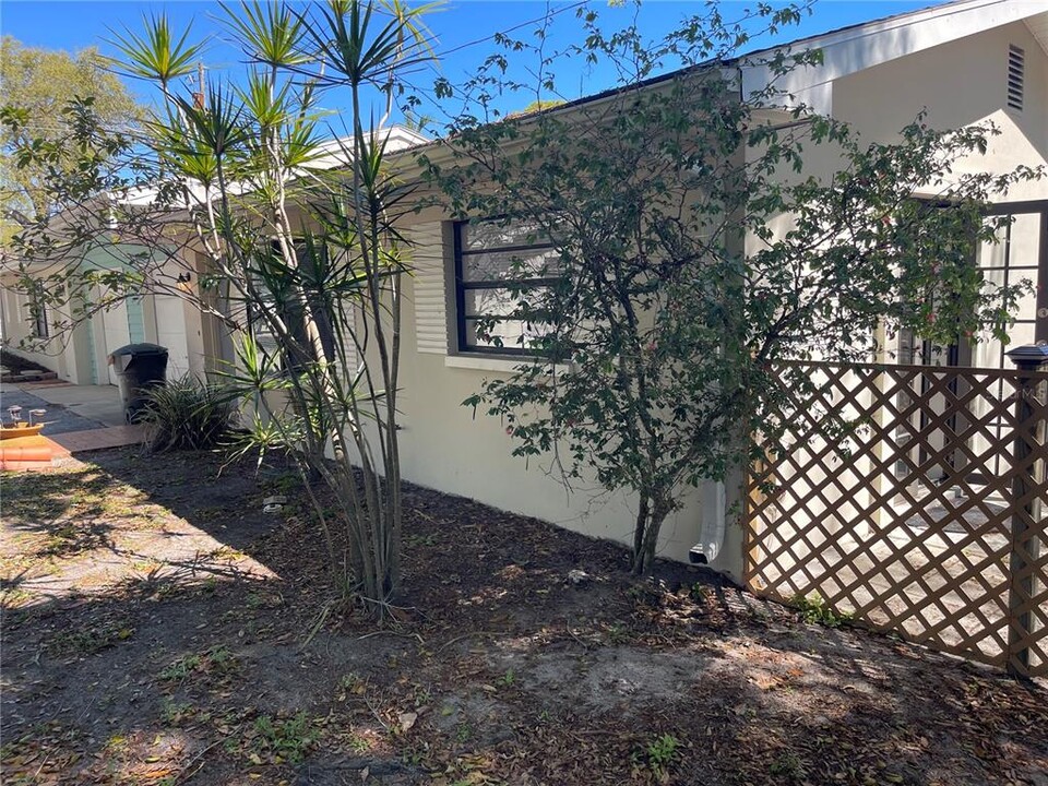 639 Michigan Blvd in Dunedin, FL - Building Photo