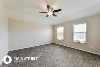 728 High Summit Trl in Fort Worth, TX - Foto de edificio - Building Photo