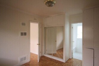 140 N Wilson Ave, Unit 10 in Pasadena, CA - Building Photo - Building Photo