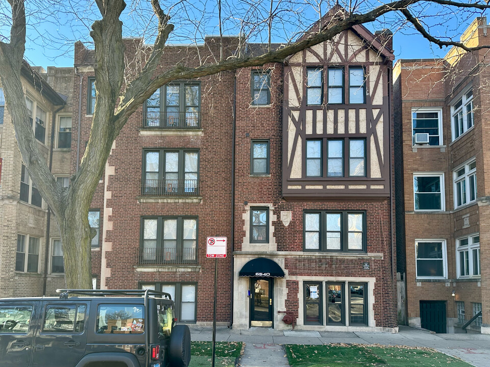 6540 N Glenwood Ave in Chicago, IL - Building Photo