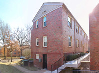 Clayton Condo in Clayton, MO - Foto de edificio - Building Photo