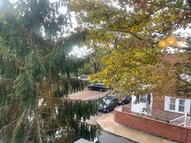 2713 S Alder St, Unit 2nd Floor in Philadelphia, PA - Building Photo