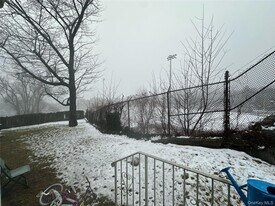 440 Highland Ave in Mount Vernon, NY - Building Photo