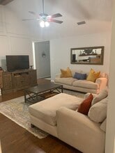 990 Camden Dr in Lewisville, TX - Building Photo - Building Photo