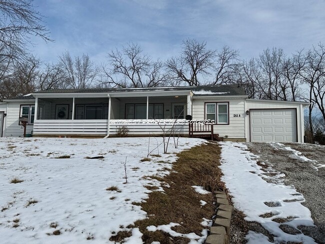 property at 211A NE Main St