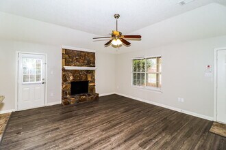 7001 Bellevue Trce in Cordova, TN - Building Photo - Building Photo