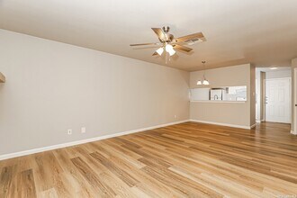 7802 Richard Frank Way in San Antonio, TX - Building Photo - Building Photo