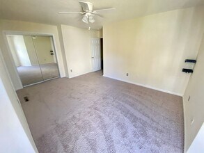 2223 W Sail Ln in Virginia Beach, VA - Building Photo - Building Photo