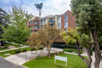 Fair Park Pines in Los Angeles, CA - Building Photo - Primary Photo