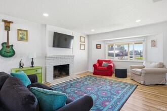 1100 Merrill Ct in Dixon, CA - Building Photo - Building Photo