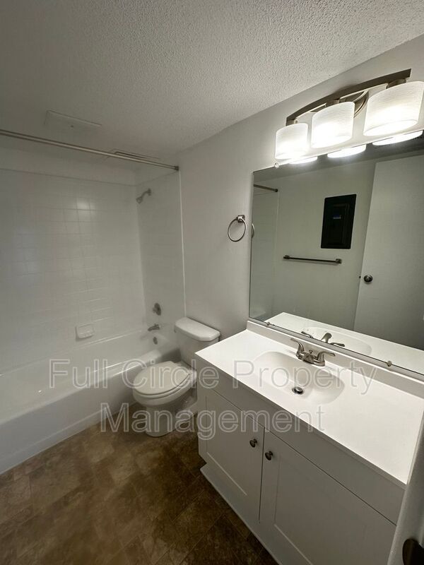 1648 N 56th St in Lincoln, NE - Building Photo - Building Photo