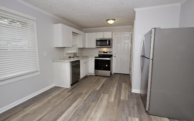 1401 Todd Ave in Dyersburg, TN - Building Photo - Building Photo