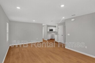 7946 Dekle Ave in Jacksonville, FL - Building Photo - Building Photo