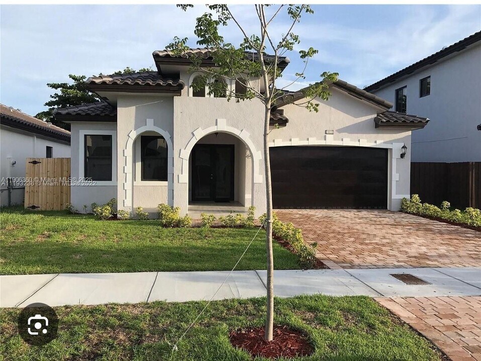 14432 SW 31st St in Miami, FL - Building Photo