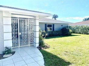 1714 Meadowood St in Sarasota, FL - Building Photo - Building Photo