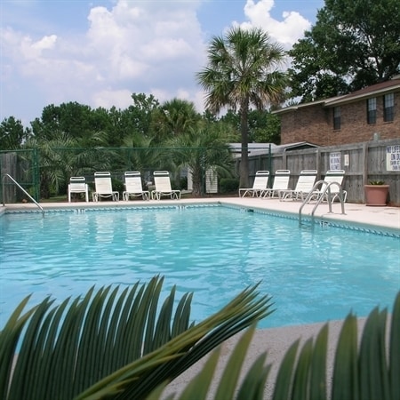 Pine Lakes in Goose Creek, SC - Foto de edificio - Building Photo