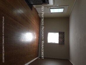 619 NE 42nd St in Kansas City, MO - Building Photo - Building Photo