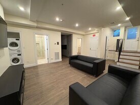 1614 Beacon St, Unit 1 in Brookline, MA - Building Photo