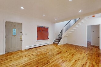 604 4th St in Hoboken, NJ - Building Photo - Building Photo