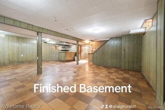 8160 Woodbine St in Dearborn Heights, MI - Building Photo - Building Photo