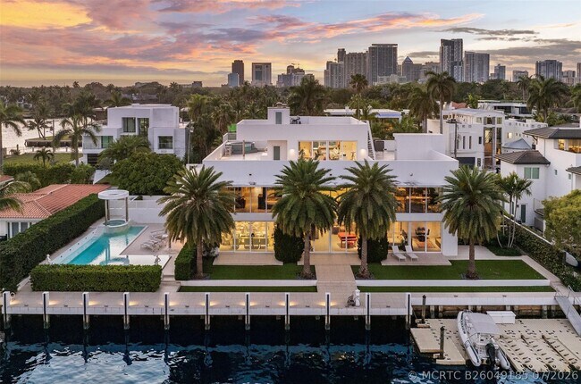 property at 500 Isle of Capri Dr
