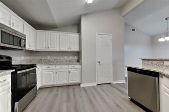 4938 Comal River Loop in Spring, TX - Building Photo - Building Photo