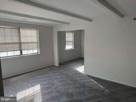 10 ROBERT TREAT PAINE in Gloucester Township, NJ - Building Photo