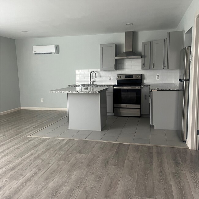 property at 4626 Bell St