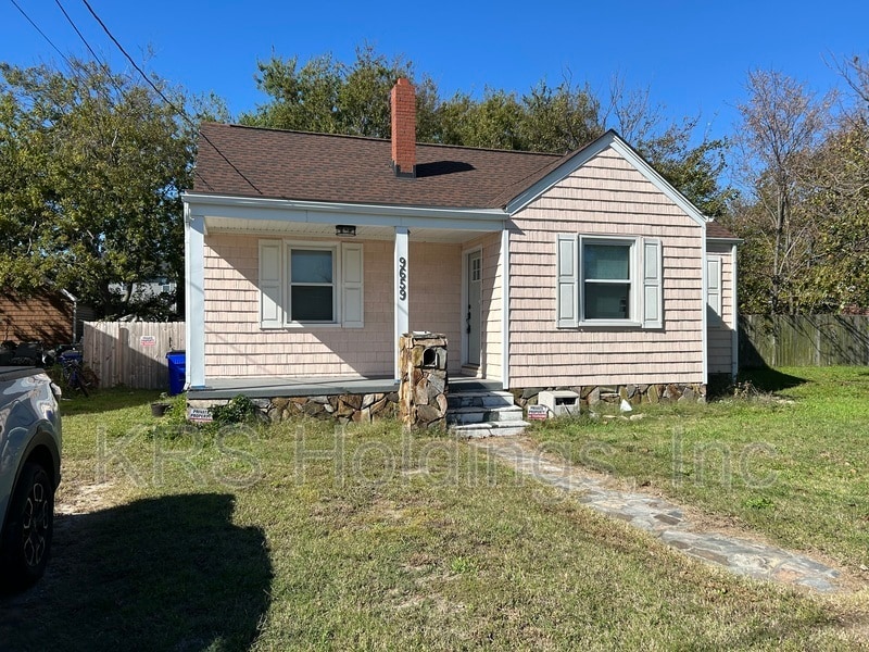 9659 14th View St in Norfolk, VA - Building Photo