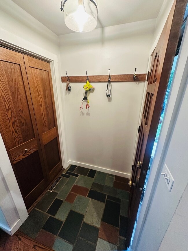 22W441 Arbor Ln in Glen Ellyn, IL - Building Photo - Building Photo