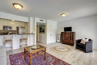 1210 Windsor Rd in Austin, TX - Building Photo - Building Photo