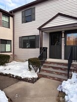 215 Rose St in Metuchen, NJ - Building Photo