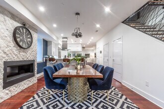 1336 Parkwood Pl NW, Unit 1 in Washington, DC - Building Photo - Building Photo