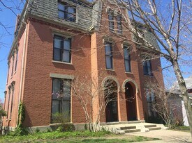 220 S 6th St in Lafayette, IN - Building Photo