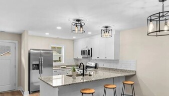 206 Beacon Ave in Morganton, NC - Building Photo