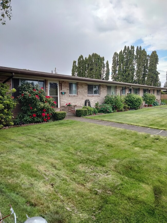 1212 9th Ave NW, Unit 1212 9th Ave NW Puyallup in Puyallup, WA - Foto de edificio - Building Photo