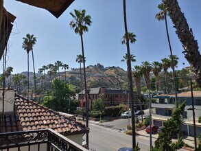 Hollywood Villa Apartments in Los Angeles, CA - Building Photo - Building Photo