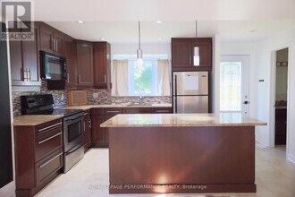 399 Duvernay Dr in Ottawa, ON - Building Photo - Building Photo