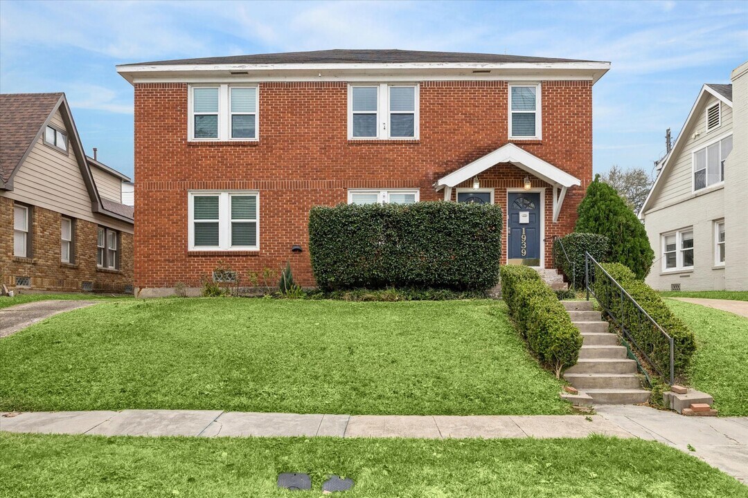 1937 W McKinney St in Houston, TX - Building Photo