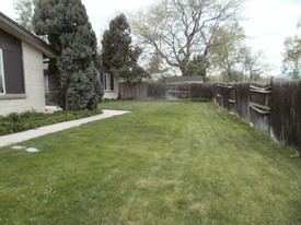 9842 W 22nd Pl, Unit 9846 in Lakewood, CO - Building Photo