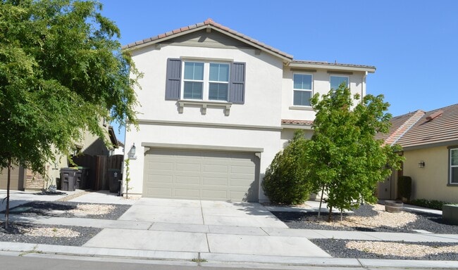 17624 Monroe Dr in Lathrop, CA - Building Photo - Building Photo