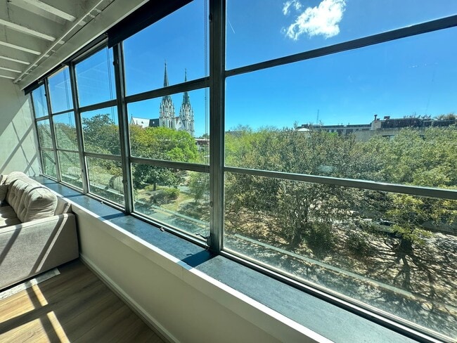 property at 102 E Liberty