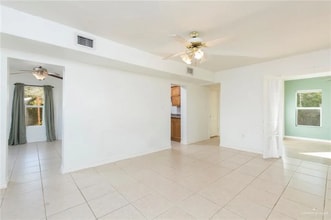 816 Ivy Ave in McAllen, TX - Building Photo - Building Photo