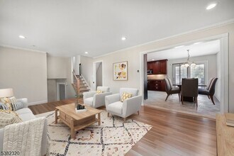 16 Westminster Dr in Montville, NJ - Building Photo - Building Photo